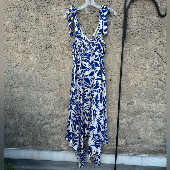 ALEXIS x Target BOTANICAL WHITE BLUE FLORAL SLEEVELESS MIDI SUMMER DRESS M - Picture 6 of 8